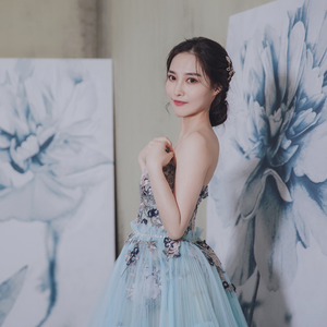 再深点灬舒服灬太大了添吃奶
